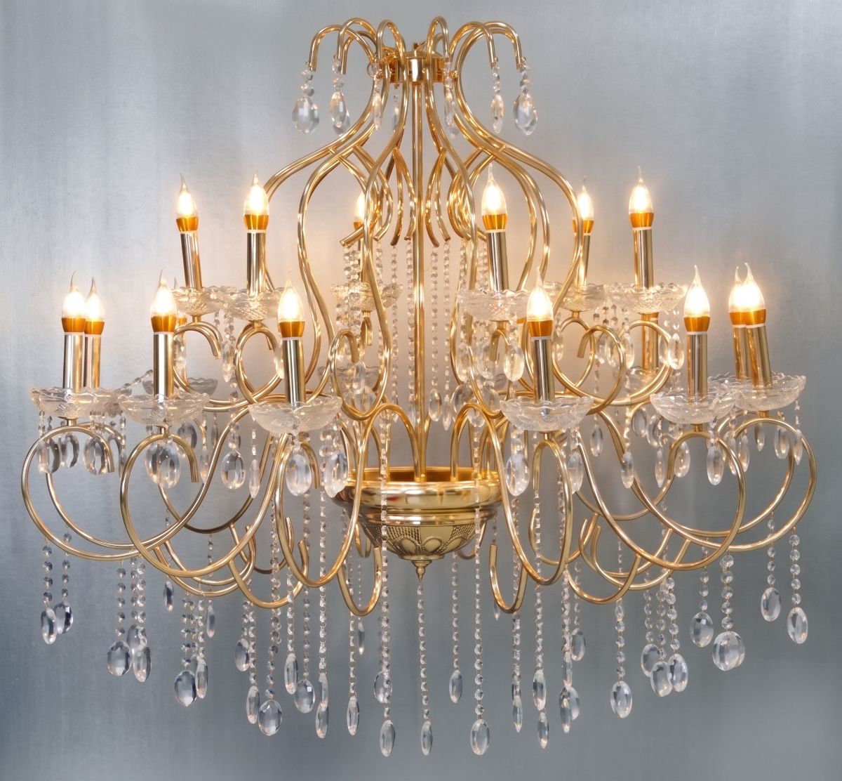 LAMPU GANTUNG CRYSTAL CHANDELIER K18